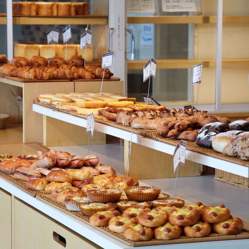 ベーカリー、カフェ、農産物、お土産などたくさん！