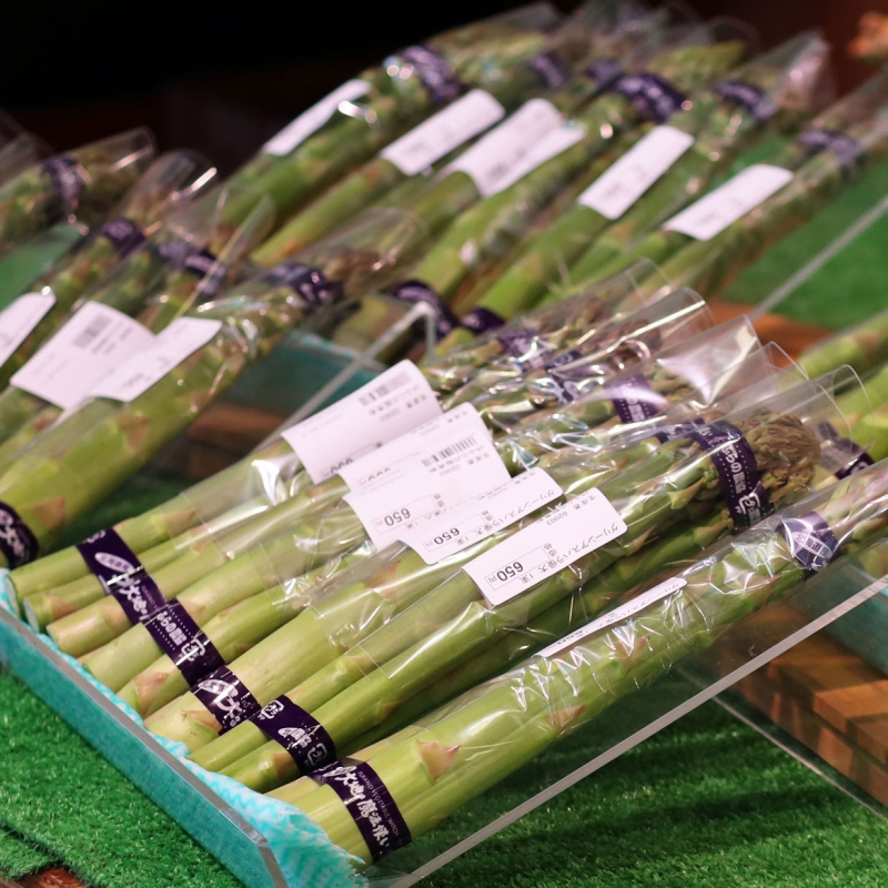 農産物やお土産は店頭での地方発送も承っております