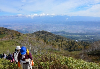 10月1日「富良野西岳」紅葉登山会　《富良野市》 2023年